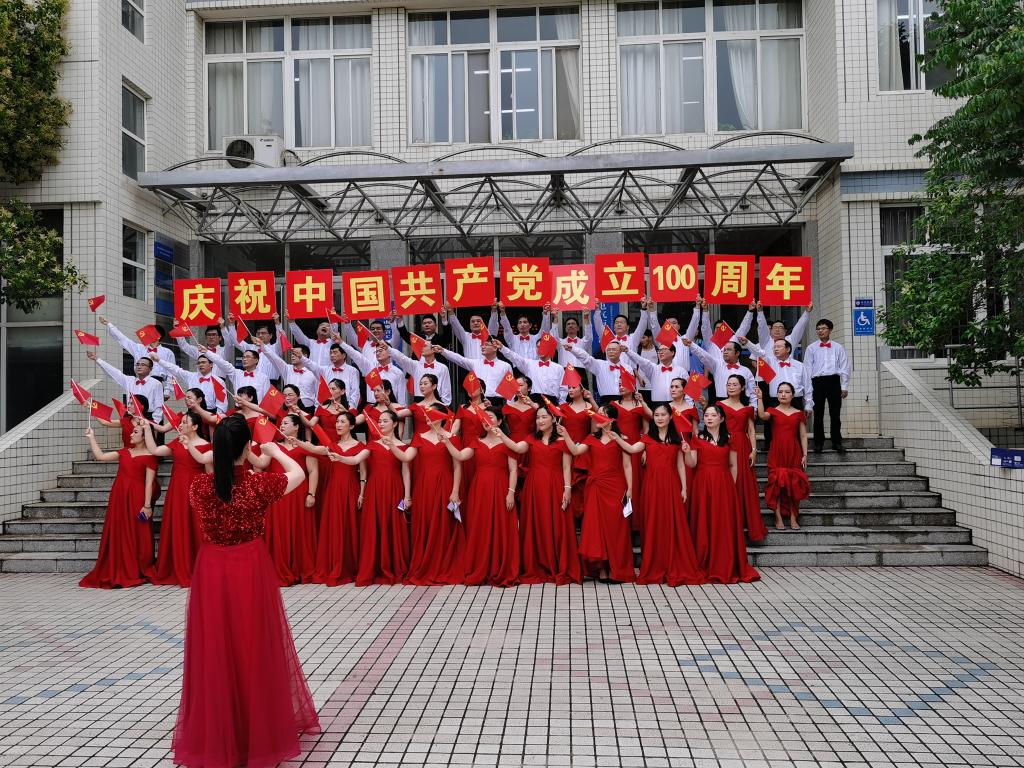 365英国上市